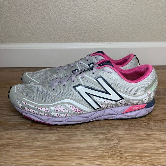 New Balance WRC1600S Gray Pink Women’s Running Shoes - Picture 4 of 11